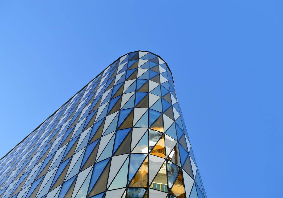 在线娱乐-严益唯:苏宁乱拳能打死老师傅吗?